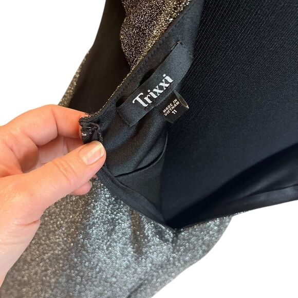 Trixxi Women's Silver and Grey Formal-dresses size 11 - Picture 6 of 7